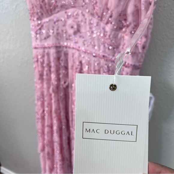 NEW $798 Mac Duggal 93685 Sequin 3D Embellished Cap Sleeves gown size 10 - Picture 12 of 15
